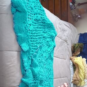 Elegant Turquoise Knit Scarf